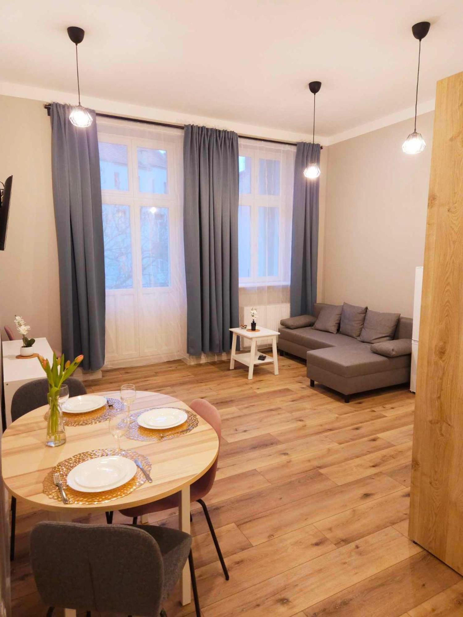 Justinrent 3 Apartment Legnica Exterior foto